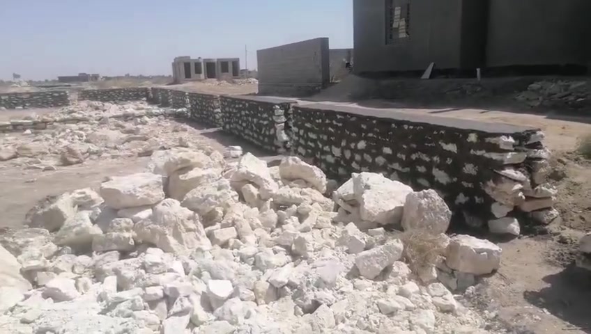 شغل بناء حجر الأساس تكحيل جهتين حسب الطلب شغل مواد عمل وترهم بس عمل وشغلنه على الشرط الاتصال على الرقم *********** واتساب ما سنجر
