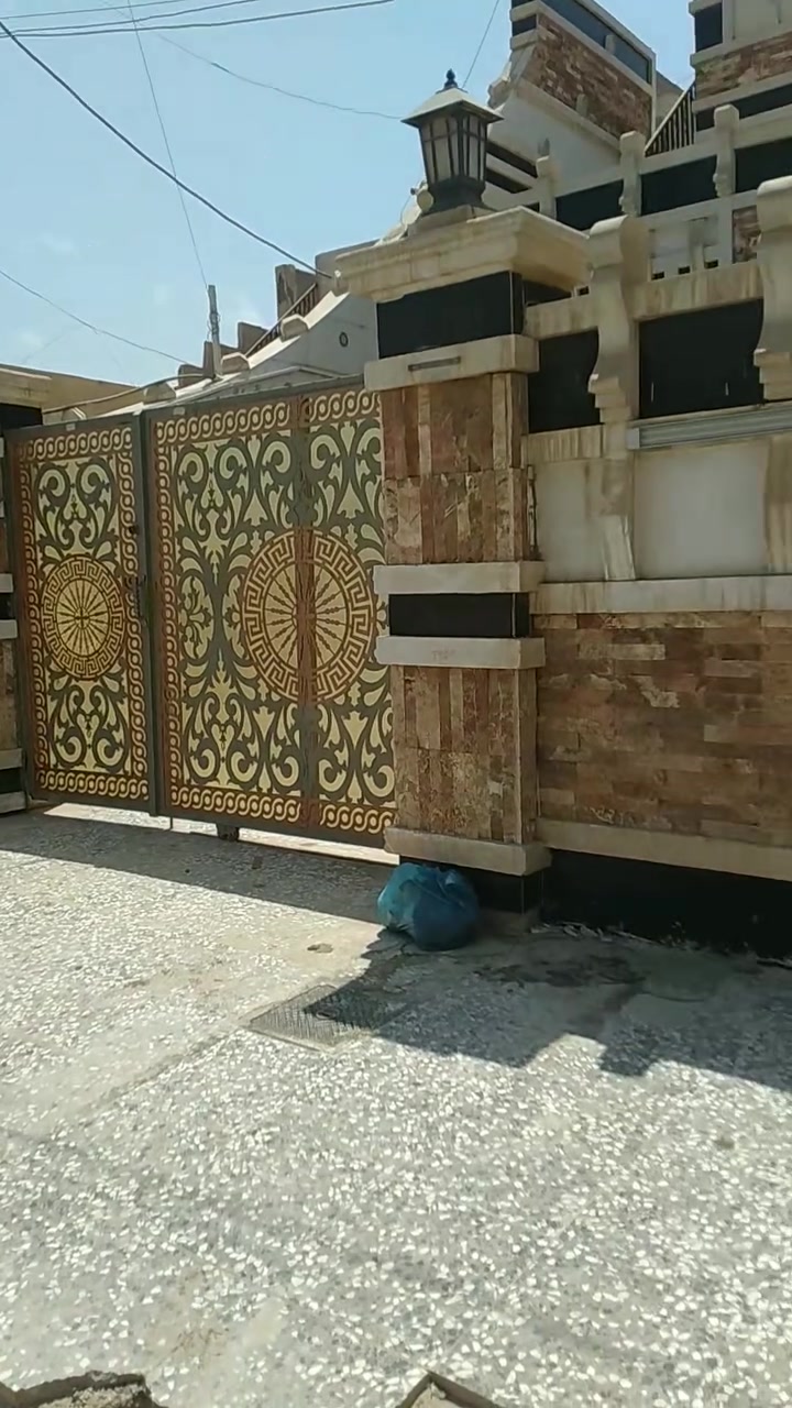 السلام عليكم من رخصة الأدمن بيت طابق ثاني للأيجار معزول عن الطابق الأرضي ٣ غرف وهول ومطبخ وحمام وصحيات العنوان حي ١ أذار مجاور كراج أبو غريب الأستفسار الأتصال على الرقم ***********
