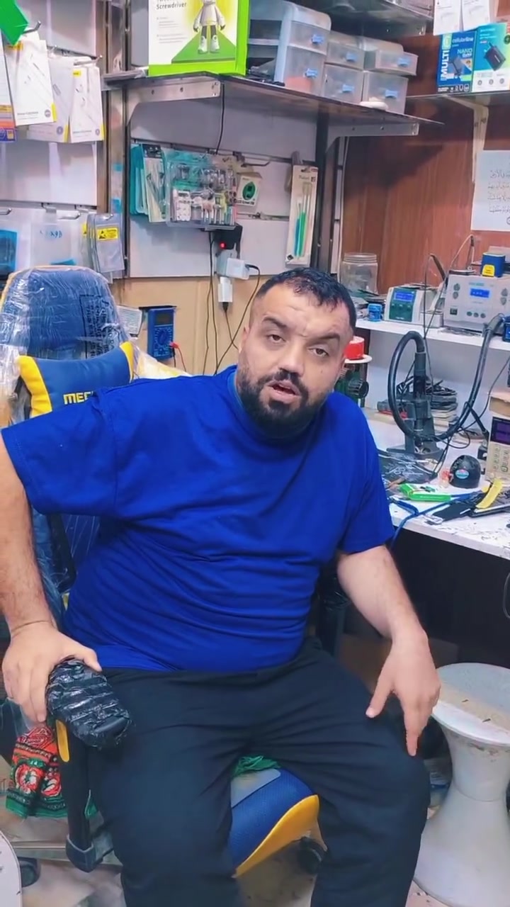 بسم الله الرحمن الرحيم 
اليوم تم اعلان مكتب رائد لتصليح هواتف جميع سوق الجمهوريه اي واحد يريد اخوان اعلان مجانا لجميع اخواني 
أهالي طوز الكرام وأطرافها .

والسلام عليكم ورحمة الله وبركاته
