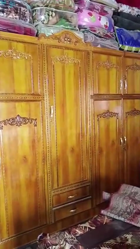 غرفتين • اخشاب • الزعفرانيه