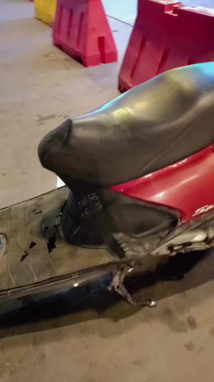 السلام عليكم حبايب 

سبيسي ياباني لبيع🛵

تجفيت جديد وسلف جديد وتاير امامي جديد

 وباتري جديد نكره سلف يعني جاهزه الله

 يشهد بس قبق هندر يراديه

450بيه مجال لطيبين 

***********📲
