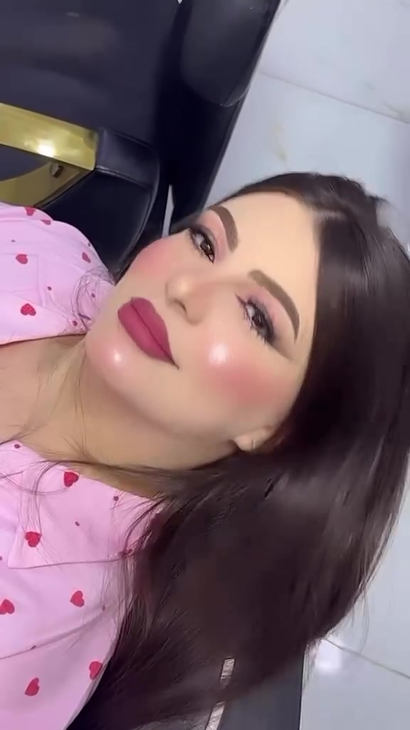 ميك اب رموش وعدسات • ميك اب رموش • المودل الجميلة