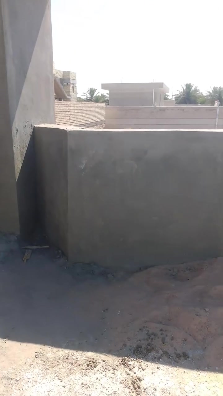 السلام عليكم شغل لبخ سقل ناعم وتشميع وجرارة نثر ونشتغل واجهيات و طلس يشتغل جص و بياض الاتصال على الرقم*********** واتساب او خاص
