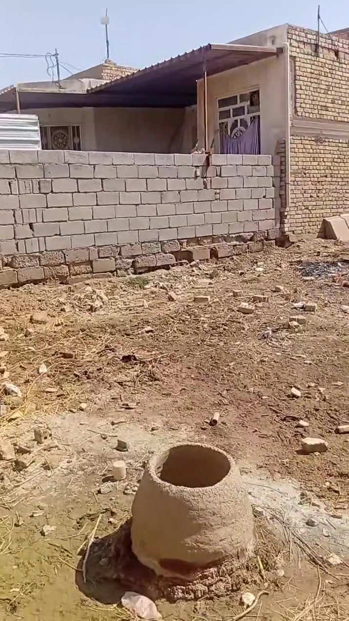 سلام عليكم قطعه اراض البيع زراعي بدايت حي العدس شارع صوره قطعها مسيجها ومدفونها كاملها مساحته 275وسعر 22 وبيها مجال رقم *********** وبخدمت شراي
