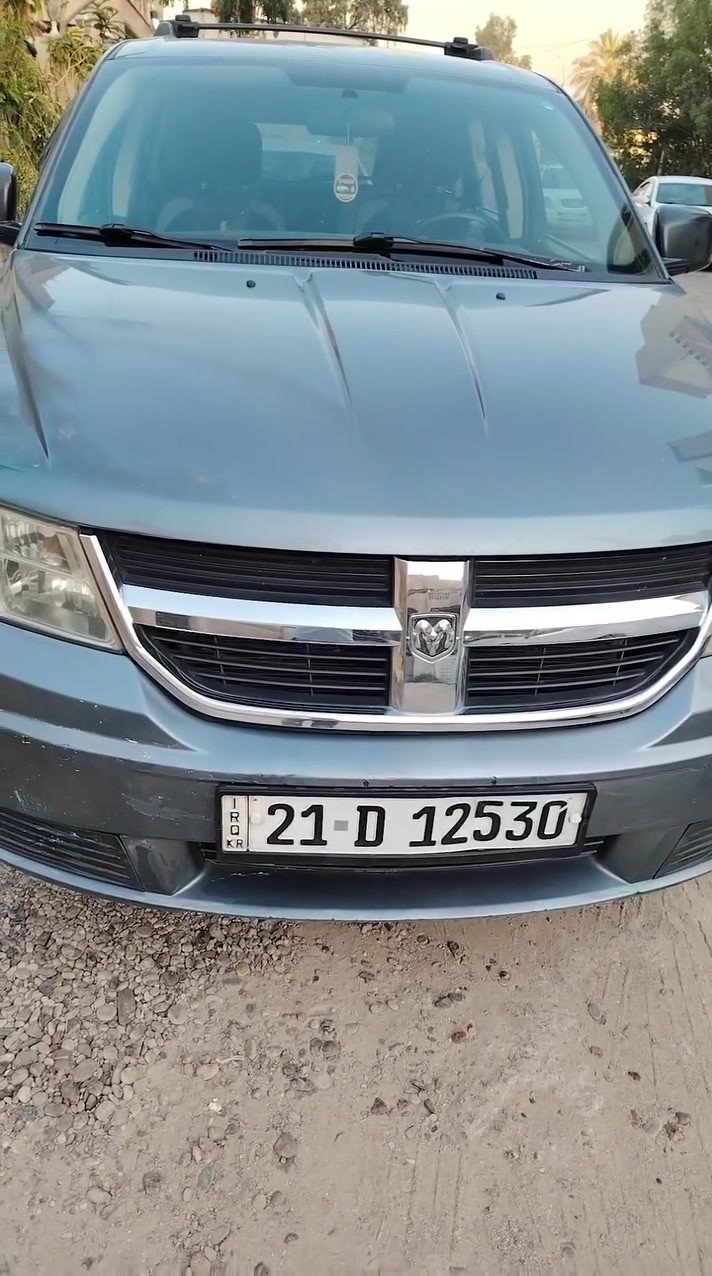 دوج جورني موديل 10 محرك 2400 يعني 4 سلندر رقم سليمانيه اللون رصاصي أزرق   حادث خفيف بالجنطه السونار وياها يبين كل تفاصيل السياره محرك وگير بحاله جيده جدا كهربائيات كامله غرفه نظيفه تخم تاير جديد تبريد شغال السعر 85 ورقه الاتصال عل الرقم *********** بي واتس اب مكاني بغداد
