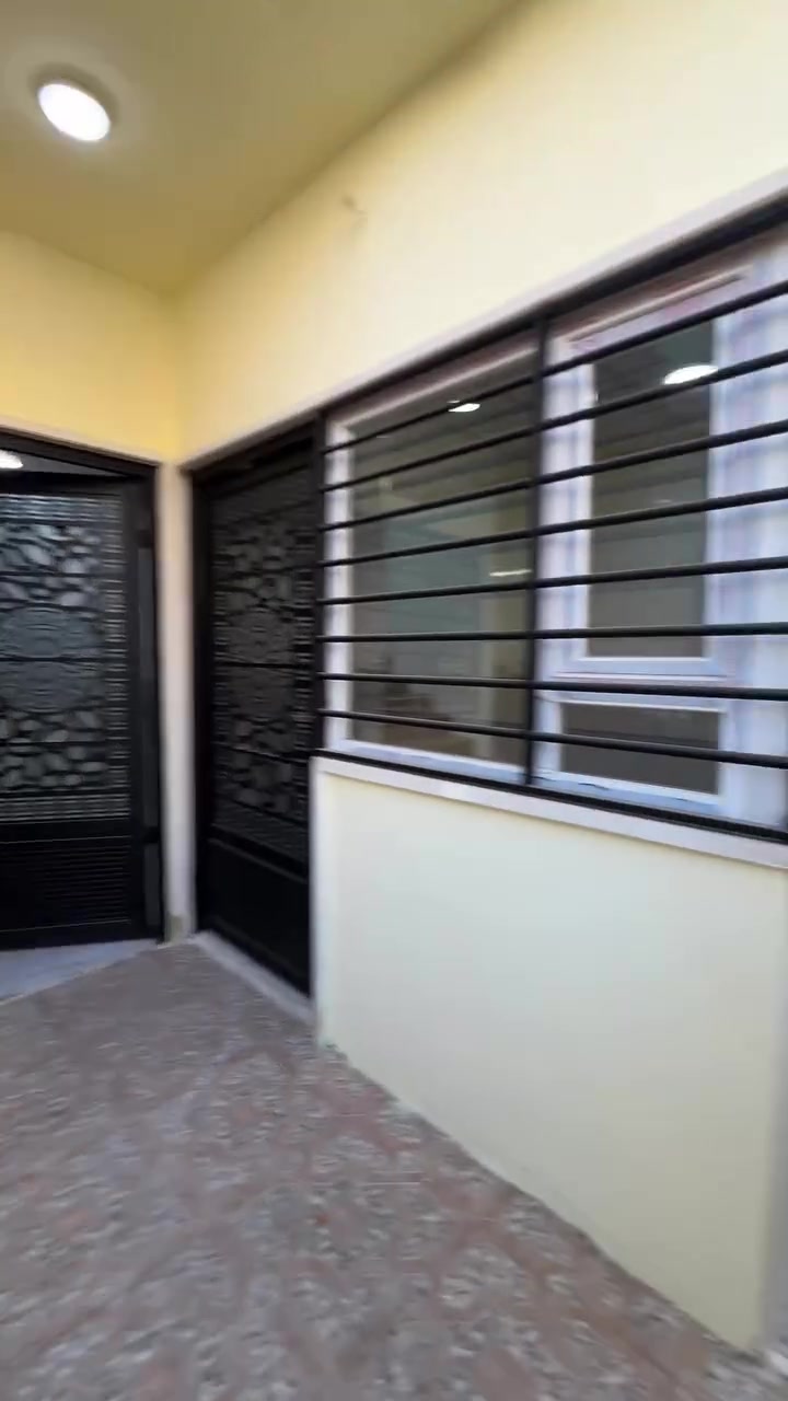 🏡🏡🏡
للبيع للبيع 
دار مساحة 112متر واجهه 6وربع 
في مجمع هيما ستي الاولى 
سند ملك صرف 
بناء الدار كلش حلو وخريطة مرتبه 
طابق ونص اربع غرف نوم 
الطابق الارضي غرفتين وهول واستقبال 
الطابق الثاني غرفتين وهول ومشتملات 
الدار فارغ استلام مباشر وسعره مناسب 
للاستفسار اكثر الاتصال على الارقام 

‭***********‬

‭***********‬

***********

***********

مكتب لارسا للعقار  حي النور مقابل جامع طاهر زيناوه 
او 
اكتب تم يصلك السعر على الخاص
