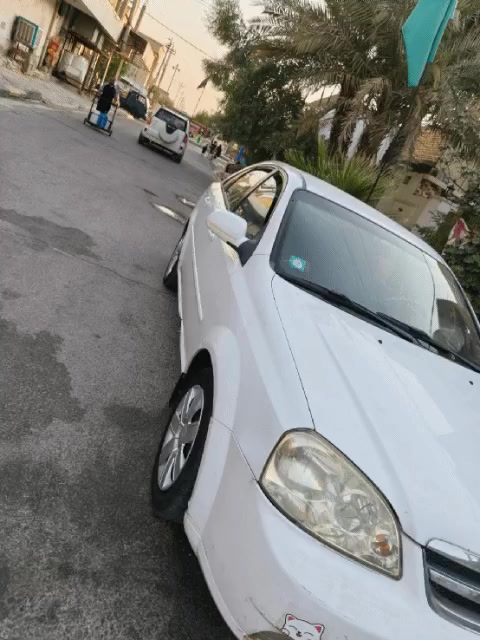 السلام عليكم عندي اوبترا كير عادي ماشيه ١٦٦ لون ابيض مكفوله رقم واسط السعر ٦٧وبيه مجال باسمي  للاستفسار اتصل على الرقم ***********
