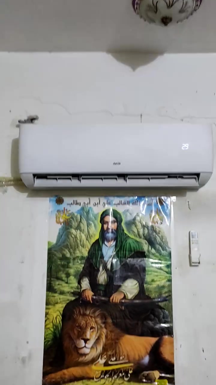 سبلت ماركة اوكس طن ونص للبيع جهاز شغال مستعمل موسم واحد (بلادي)مامصلح تدفئةوتبريد ثلج، ملحقاتة كاملة السعر 300 وبي مجال رقمي *********** مكاني كربلاء مامتواجد على الفيس.
