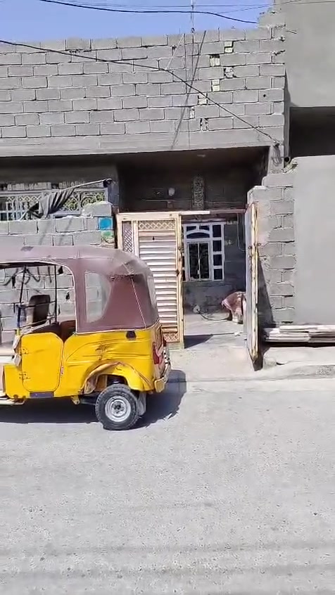 السلام عليكم بيت ١٠٠ م  الواجهة ٧ والنزول ١٤ ونص سبع قصور بالعقود  الفرع مقابل حلويات الحمداني قرب المولده السعر ٥٥ مليون الاستفسار على هذا الرقم ***********
