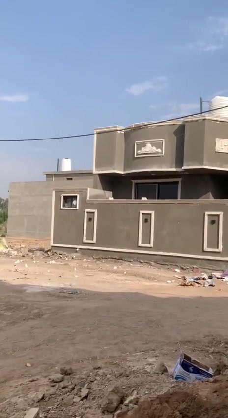 كادر نعمل كافة انواع الديكورات الداخليه والخارجيه فوم بوردكس جبس سقوف ثانويه وكافة انواع الاصباغ وطلس وشغل درجه اوله للاتصال *********** او مراسله الصفحه
