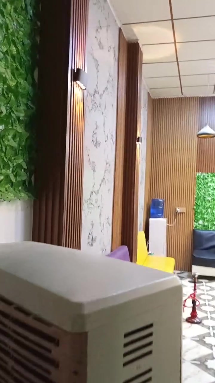 السلام عليكم متاح لل بيع محل حلاقة مكان شارع تمانين يم مركز تحرير كمل ديكور اغرض كرسي ميز شلع قلع سعر مناسب رقم ***********
