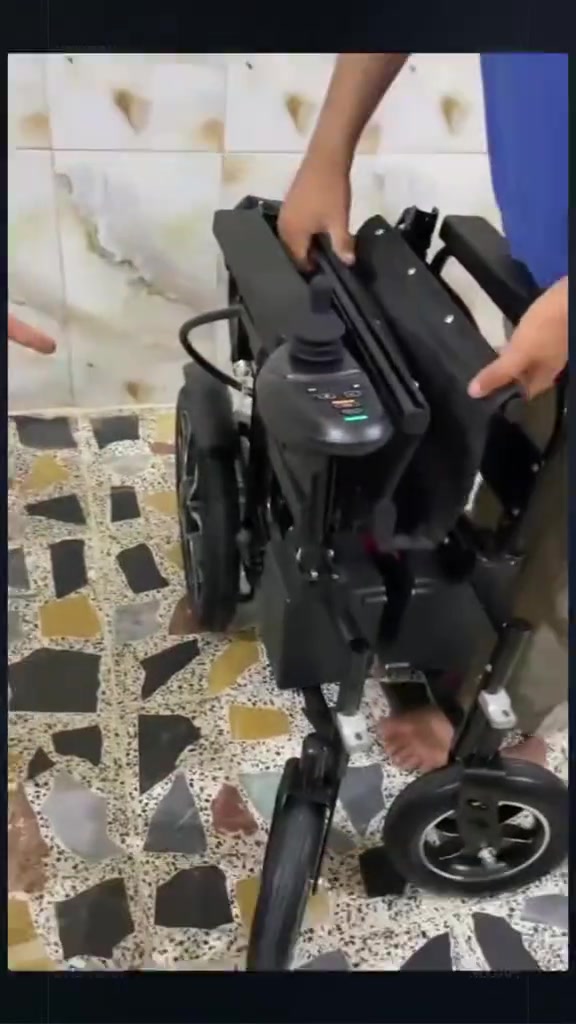 كراسي متحركة • بيع وشراء