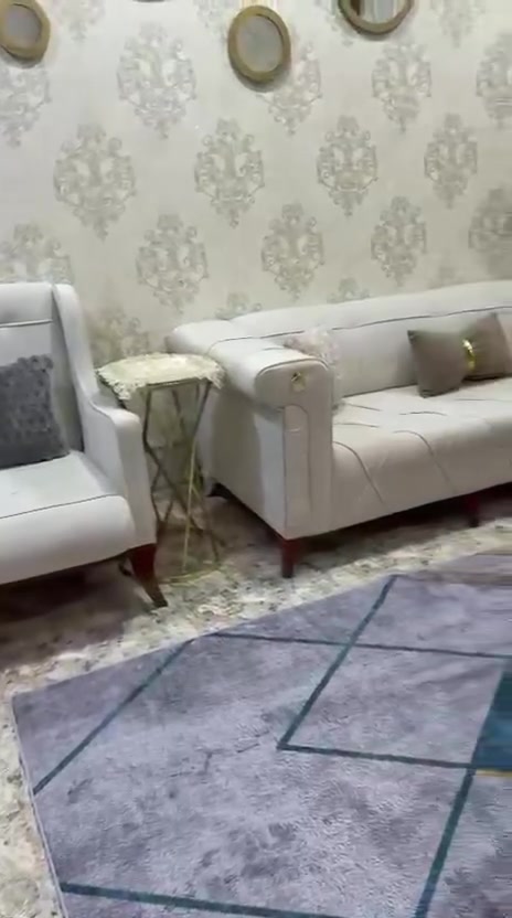 سلام عليكم قنفات للبيع جدد شهر مستخدم بس مكاني كركوك قادسيه ثانيه رقم مبايل ***********
