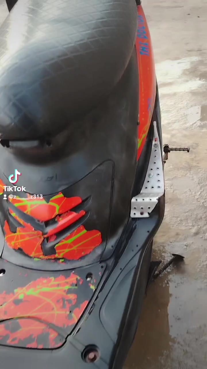 ماكس عدلة