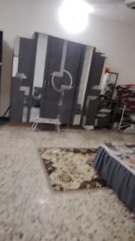 سلام عليك بيت للبيع
عنون البيت شارع سكلة البستان الي بصف بيت بنيه
مساحة ١٠٠ مربع 
واجه ١٠ 
ونزال ١٠ 
البيت سند ٢٥ 
اخون المنطقه كامله من جميع الخدمات 

***********
