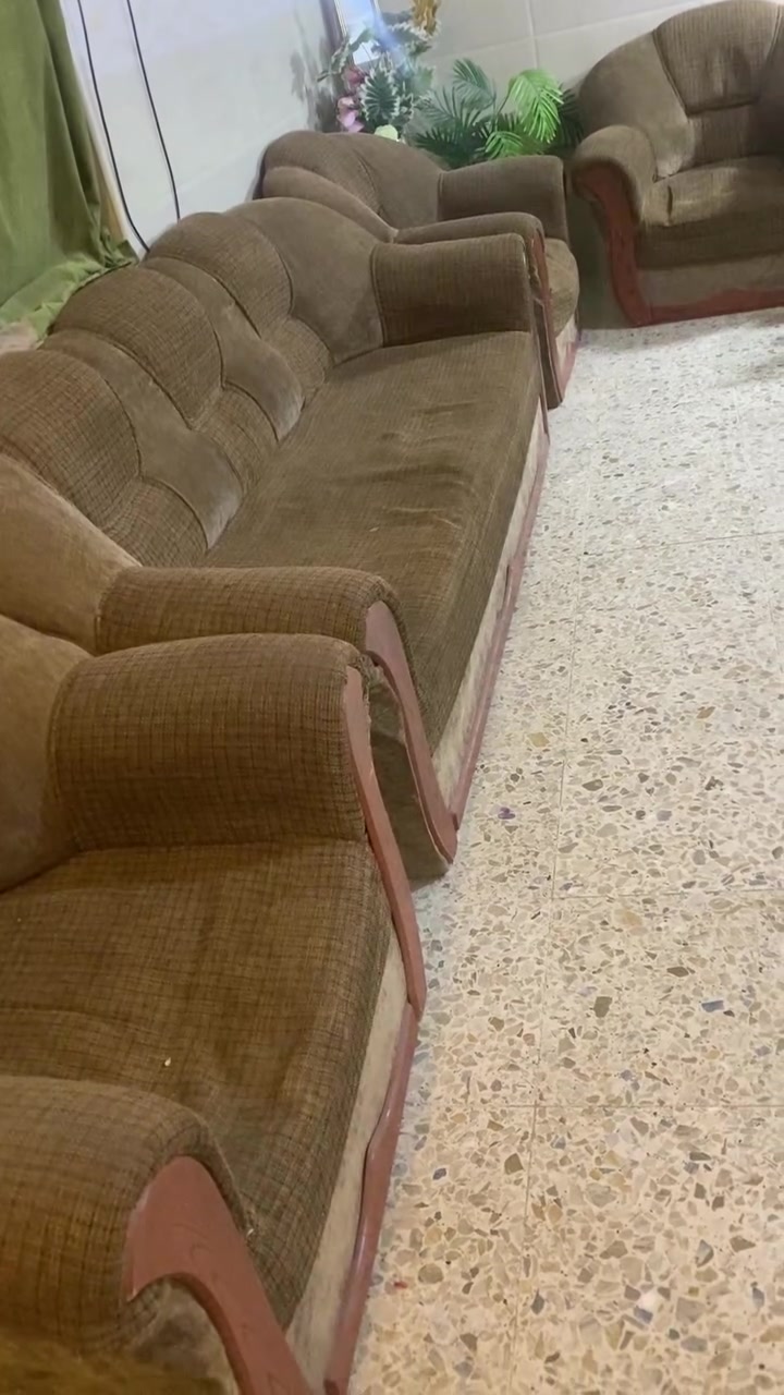 عندي غراض بيت البيع  ***********كلمن وسعره
