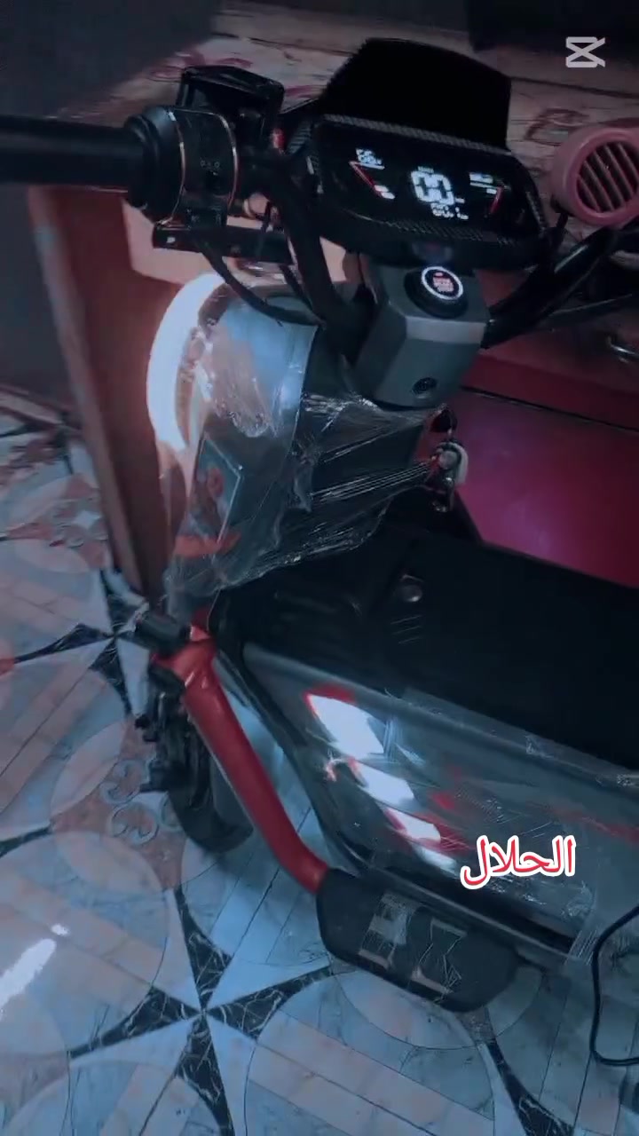 ن سلام عليكم دراجه اكس 900شحن دراجه جديده برقي ما ناقصه بطاريات البلاد لا متفوخات ولا بيهشي نضافه 100 دراجه تايرات جديد بريكات بل مكان اشاير لايت عالي ناصي هورن عالي نضام ار ترجع بك نضافه دراجه 100 دراجه حلوه نضيفه سعره، 550رقم  ***********
