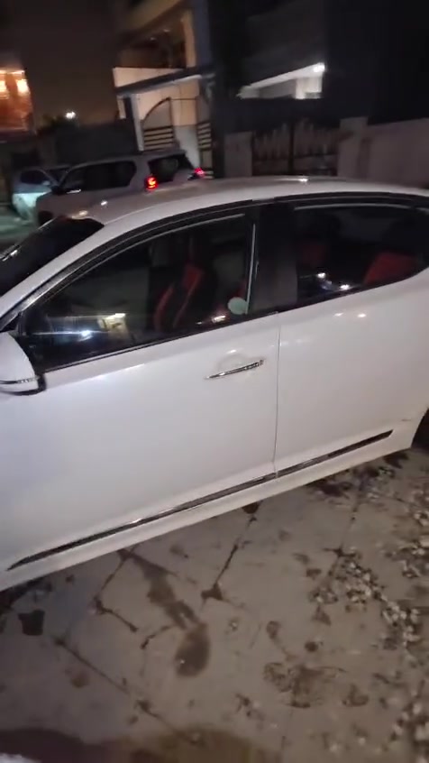اوبتـما ١٥ خليـجي
بيها بنيد صبغ بدون كلشي 
محرك ٢٠٠٠ دوش 
تبريد جديد 
دوشمة جديدة يم مركز سبايدر بزيونة ومعروف بشغلة 
بلجديد صار بيها ضربة بلدعامية الامامية ( اوكعلك ورقة للدعامية )
للاستفسار   *********** 
يتوفر واتساب 
مكان سيارة بغداد او كوت
