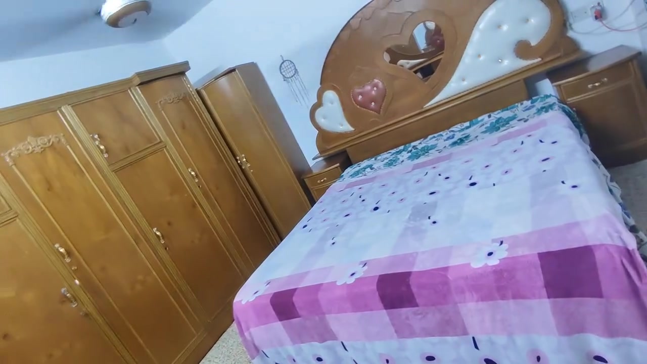 السلام عليكم غرفة للبيع الزعفرانية الوليد اي ستفسار على هذا الرقم *********** تصال او مراسلة واتساب
