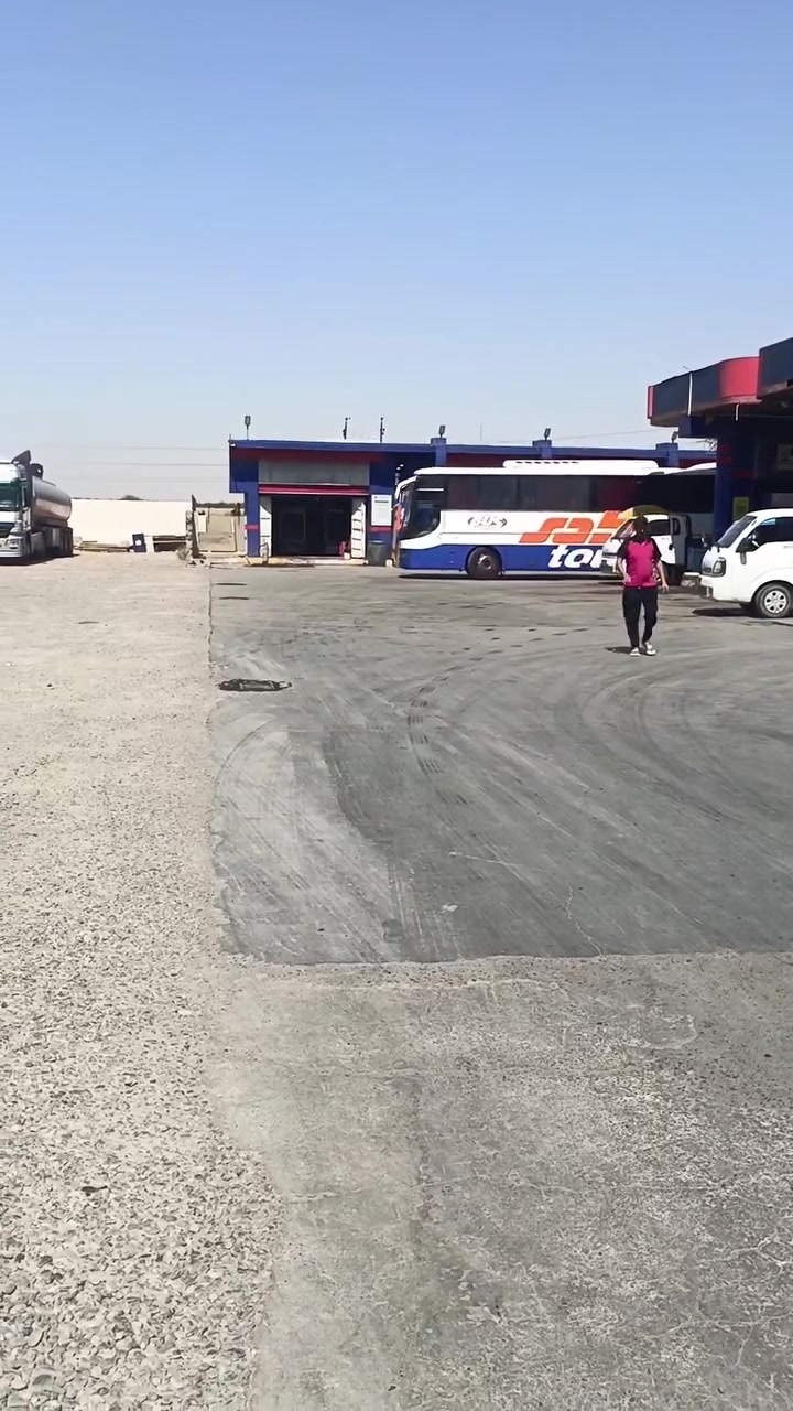 موعدنا يوم الجمعة الجاية بليل الساعه 9 انطلاقه حمله أم البنين زيارة إلى الأمام الكاظم ونجف والمقبرة واولاد مسلم والحر ومدينة ألعاب نوارس واليلتين بكربلاء نفر 18 ألف الحجز والساب *********** بقرب وكت
