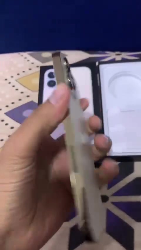 كلو مميز 13برو ماكس ذاكره 256 بطاريه92 سعر 590         ***********
