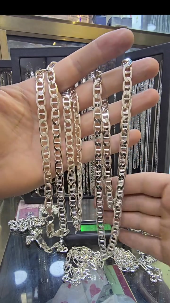 اقوه سعر على مستوى العراق 🔥
سعر الغرام 3250 فقط بالاضافه إلى التوصيل الجاني (عرض لفتره محدوده)🔥
للحجز والاستفسار واتساب ***********
فضه اصليه ختم ٩٢٥✅️
اي قطعه تطلع من محل ضمان مدى حياة🤍
عنوان المحل: المسيب سوك المسكف شارع الخرازيه
