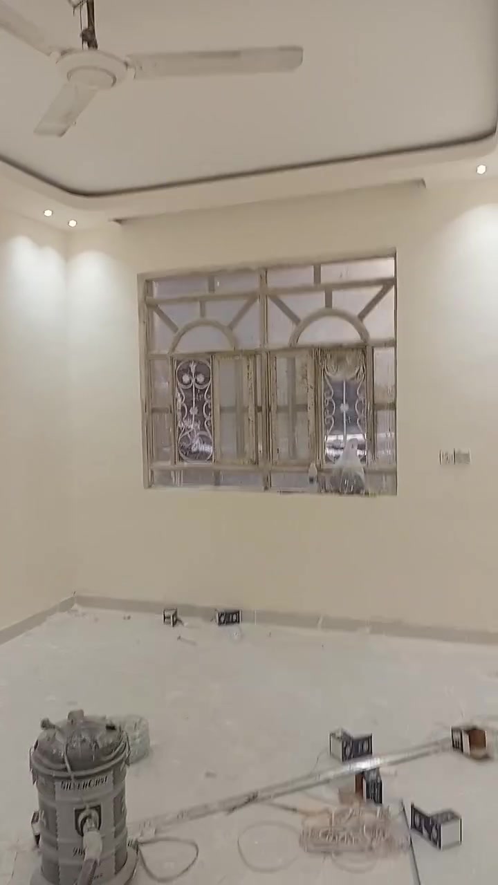 عمل جميع عمال الديكورات والاصباغ والسقف الثانوي بنسب الاسعار للستفسار نتصال ***********
