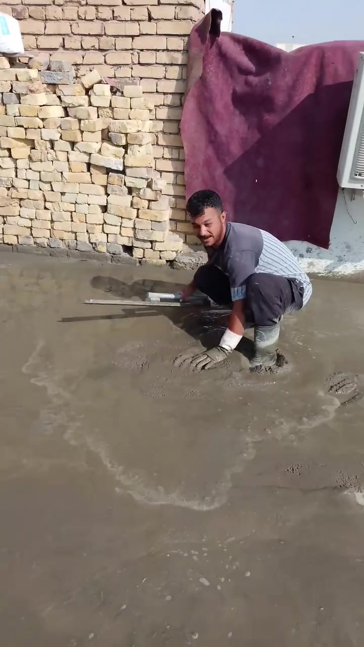 كادر عمل • تصعيد مواد بناء • صب السطوح