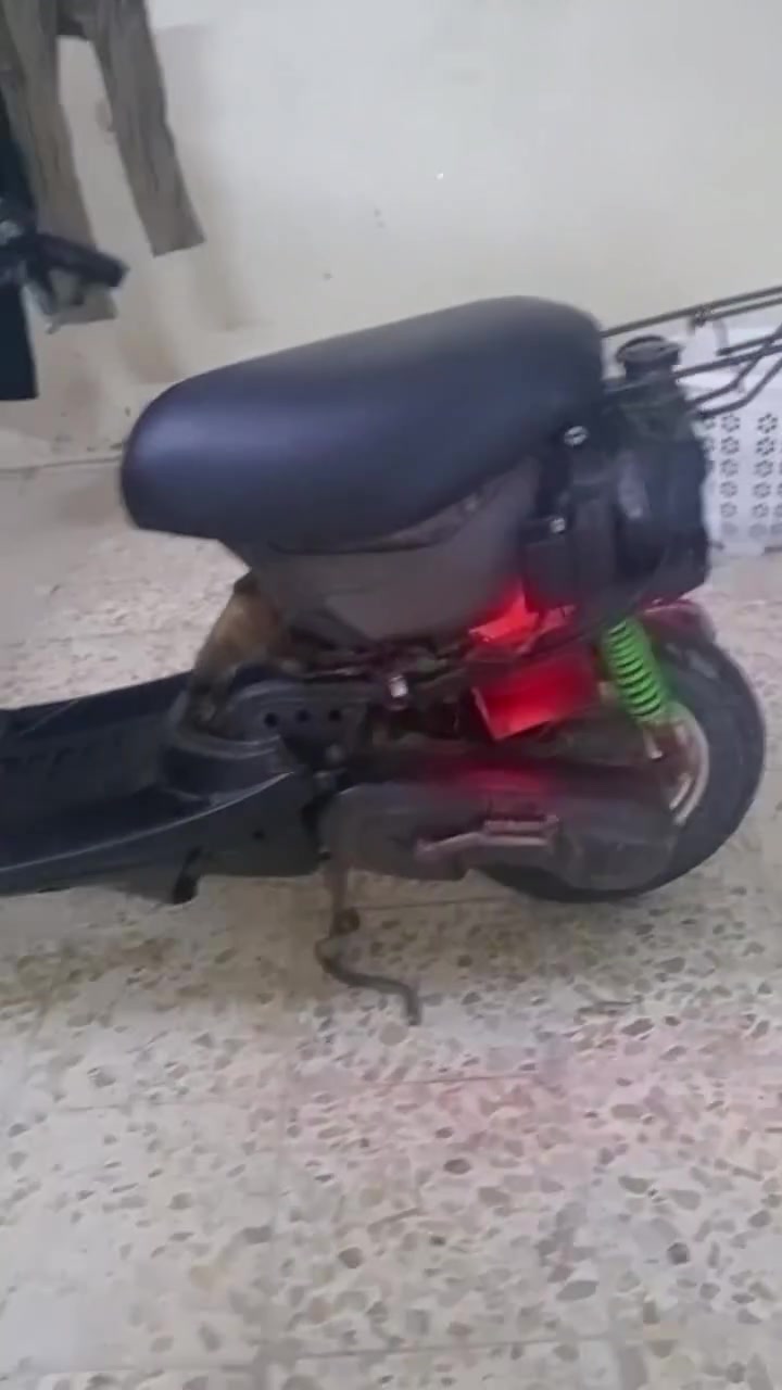 سلام عليكم دراجه 60تريده حربيه تريده كامله دراجه شلعه مكينه نشطه وناعمه سعره 180وبيه مجال حك اجيه مكاني بغداد مدينه الصدر حي طارق الرقم ***********او خاص
