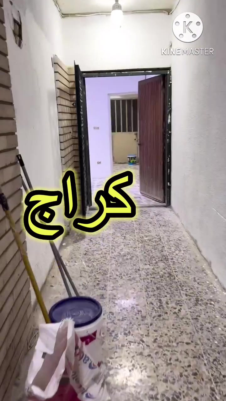 دار للإيجار كرادة خارج مقابل الشركة العامة للصناعات الجلدية  يحتوي على كراج وصالة وغرفتين نوم ومطبخ وصحيات عدد اثنين ومخزن لمزيد من المعلومات الاتصال ***********
