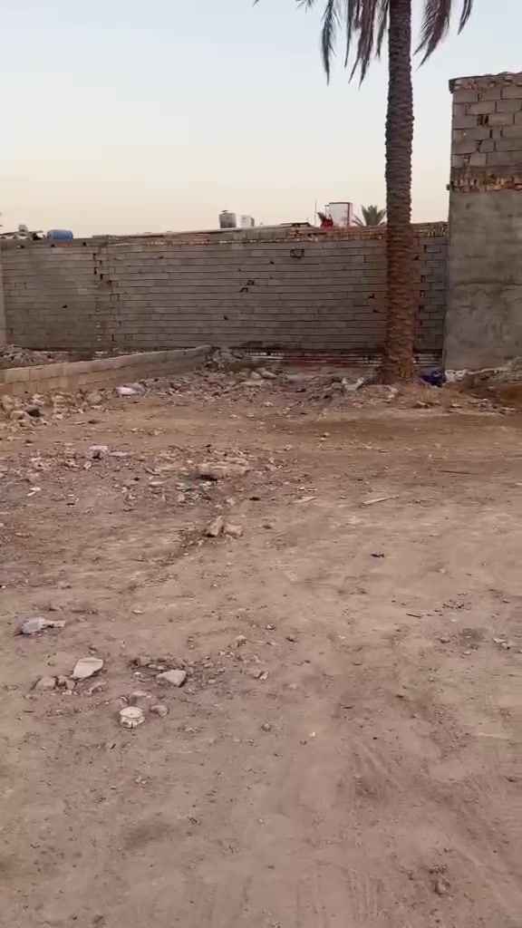 السلام عليكم قطعه ارض سند ٢٥ زراعي بستان بشار ع شارع عرض ١٠متر مساحه القطعه ١٦٥متر واجهيه ٧وربع نزال ٢٥متر الخدمات قيد الانشااء مجاري كامله استفسار ***********
