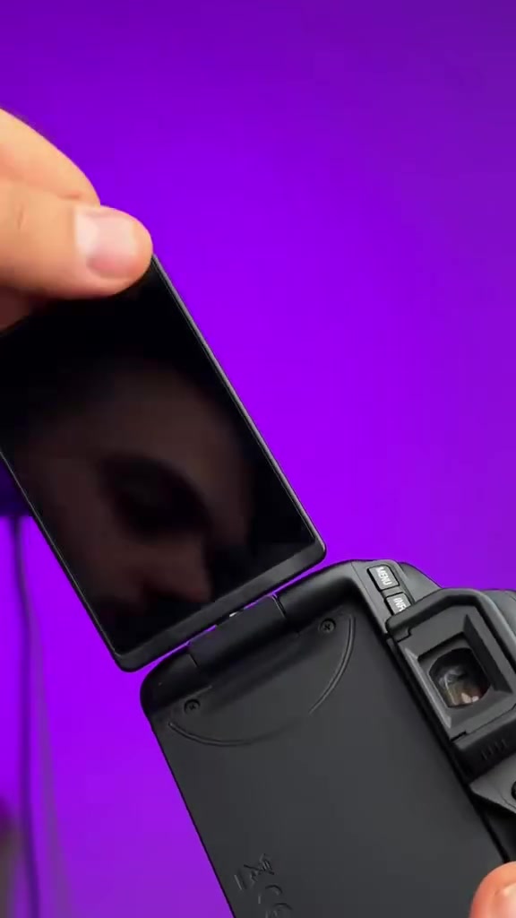 كانون 250d تصوير 4k 

مع جميع ملحقاتها /شاحن +بطاريه +عدستها +🎁جنطه مقسمه هديه  +🎁رام هديه     + 🎁حزام  هديه    

600 الف 

*********** اطلب الان

