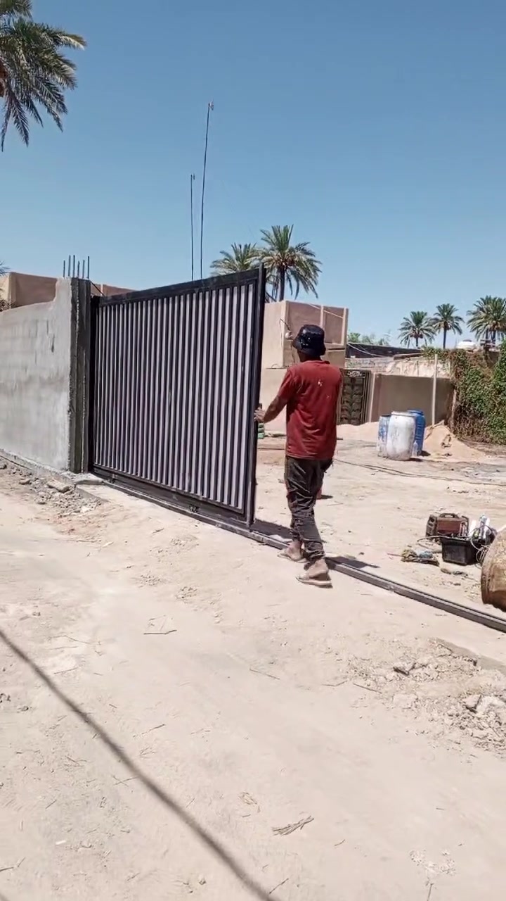 السلام عليكم معمل حداده بركات ام البنين الابواب والشبابيك كافه انواع العمل اسعار مناسبه الارقام بيهن واتساب حسب الطلب مكان كربلاء حي الصناعي ***********/***********
