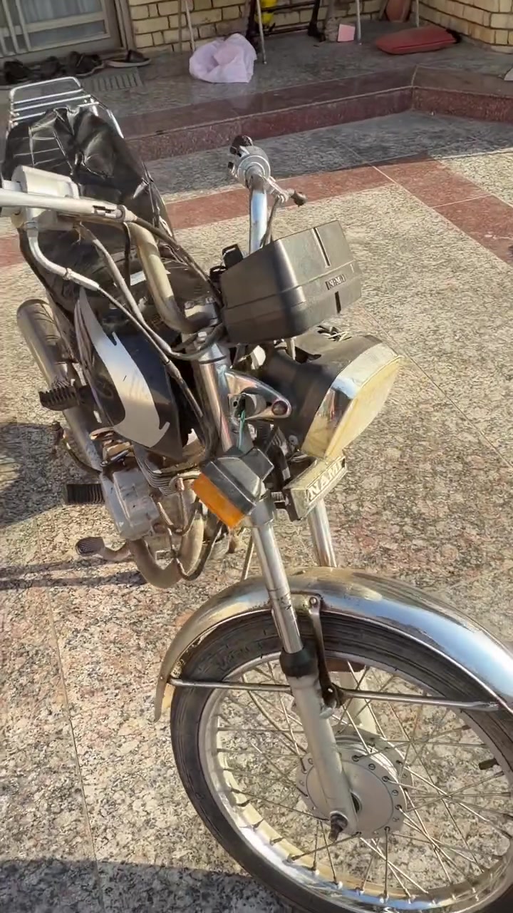 غراض دراجه كامله للبيع كلمن وسعره ما عدى الشاصي للتواصل ***********
