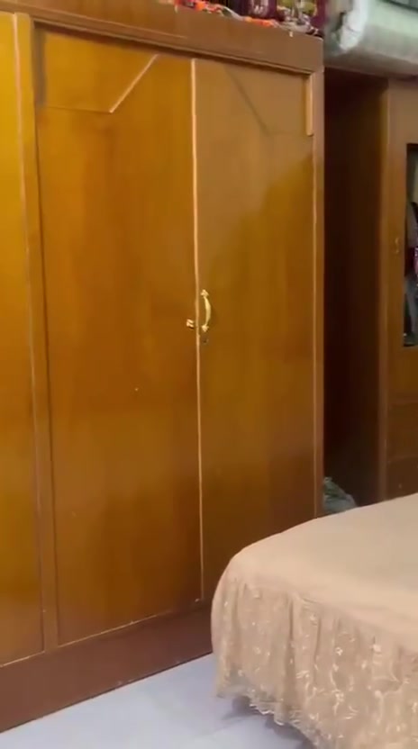 قنفة زرگه • تخم ملكي • ديوان نصيف