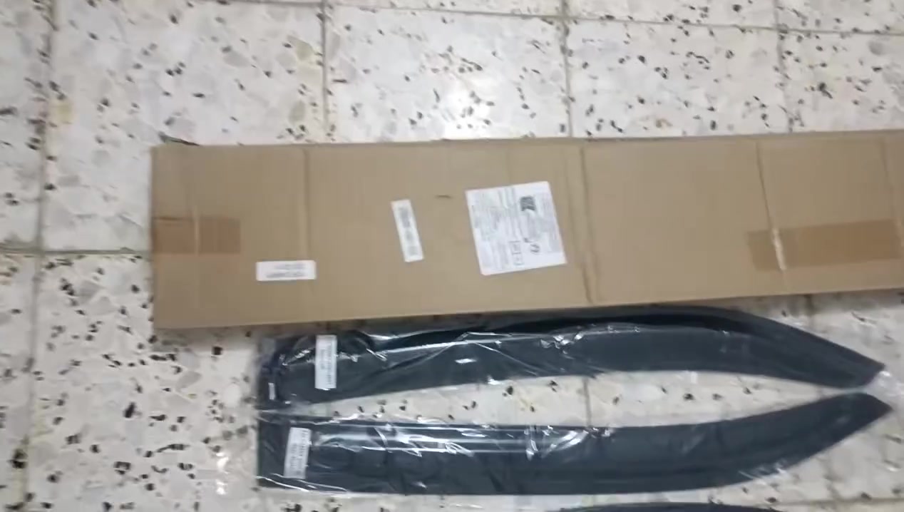 مطريات او شمسيات كامري مال باله امازون جديد اصلي الي يفيدنه ينطي سعر وياخذهن وبلعافيه عليه ***********
