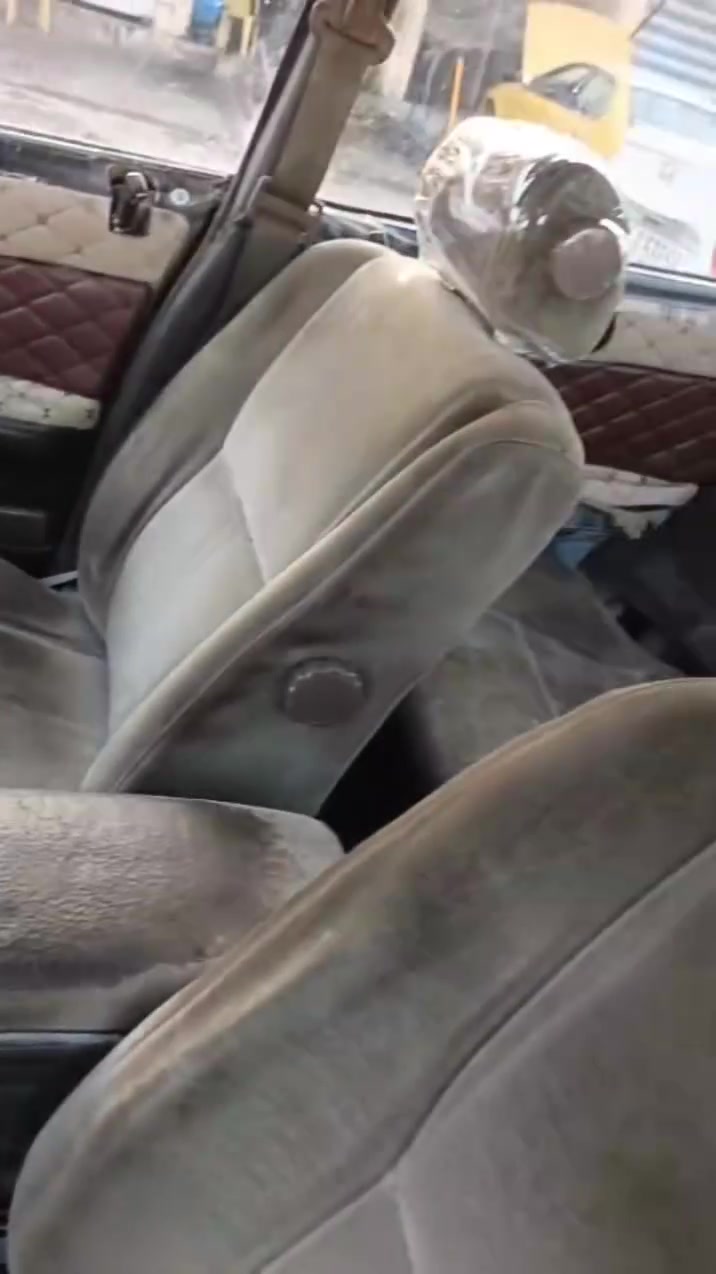 يالله سلام عليكم  سياره هارتوب مكينة بيه خيط بخار قليل حداديه وكير حلوات بس بيه بولبرين خلفي كايم كهرباياته خير من الله راعيه ما واصلهه بس اتكفل سرقه وعشائر
يالله سلام عليكم  سياره هارتوب مكينة بيه خيط بخار قليل حداديه وكير حلوات بس بيه بولبرين خلفي كايم كهرباياته خير من الله راعيه ما واصلهه بس اتكفل سرقه وعشائر المكان النجف حي النداء السعر 25وبيه مجال للشراي متوازي اريد ابيع ***********

نص مكتوب في الصور:
- النجف محافظة، العراق
