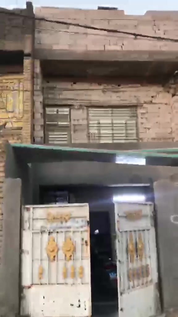 بيت مساحه 125متر
بيت زراعي في ام الكبر والغزلان خلف سكلة الموسوي 
ثاني بيت عن الركن قريب على شارع العام
تصال على رقم ***********
@إشارة
