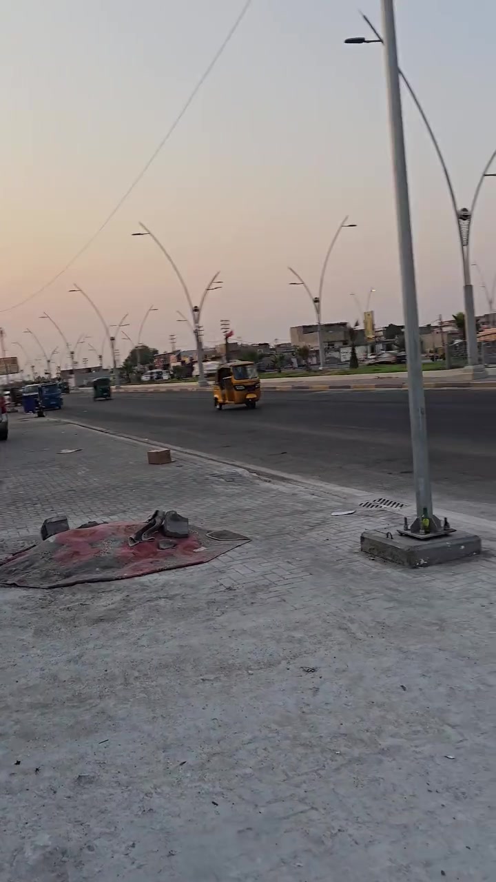 محلات للايجار بسعر مناسب للتواصل ***********
الموقع على صفحة دور الشرطه على شارع القائد قرب محطة وقود الكندي مقابيل شارع التاميم
