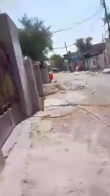 سلام عليكم ورحمه عدي بيت اللبيع في مجمع فدك المشتل من جهه معلمين 100مساحه قريب على شارع عام فرع ثاني سكف سندويش سعر 25وبي مجال شراي تصل على رقم ***********
