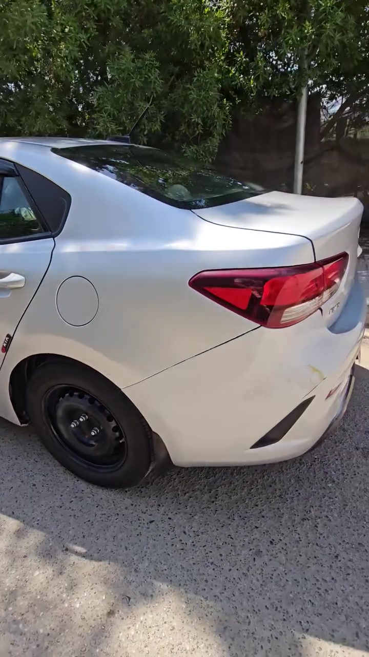 بسم الله 
للبيع فقط
KIA ريو LX  2023
وارد أمريكي ( معوقين ) وكاله مضمون ثاني يوم رقم بغداد وكالة بأسمي
السيارة خير من الله نظيفة ومناقصها شي وكلشي شغال
محرك 1600 ماشية 63 سلفر
سويج مسويلها بصمة وتخم تاير جديد ودوشمه كامل وشادله بلوجكتر بدعامية وعدي جناح ولحايا ضامهن مشادهن.
حادثة جاملخ ومبدل نفس اللون و بابتين امريكي ومصبوغات والقمارة بدايتها تصليح مضبوط السيارة كلشي ذاكرة .
السعر 98 وبيها مجال تجي تفحص براحتك وأخذ سونار اقتعنت بالعافية عليك مقتنعت ان شاءالله تاخذ اغاتها وربي يرزق الجميع. غير متواجد على الفيس للاستفسار والشراي يتصل ويدلل 
مكانه بغداد الغزالية
***********

