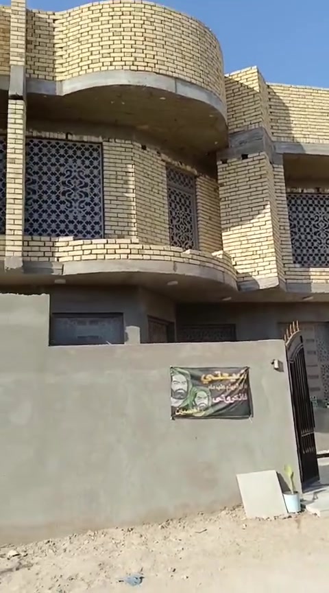 مكلف بالنشر
بيت بداية الزراعي وقريب على التبليط للبيع ركن طابقين كونكريت المساحة ١٥٠ م خنيطلة حي الزهراء  ٤ غرف الطابق الاول أستقبال وصالة كبيرة و غرفتين صحيات خارجية وداخلية ومنور  والطابق الثاني غرفتين صاله كبيرة جدا مجمع صحيات بناء جديد العام السطح كله اشتايكر طابق الاول والثاني نهاية الكراج عن المولده فرعين كله طابوك  هاي التفاصيل واليريد تفاصيل اكثر يتصل عله صاحب البيت هذا الرقم ***********
