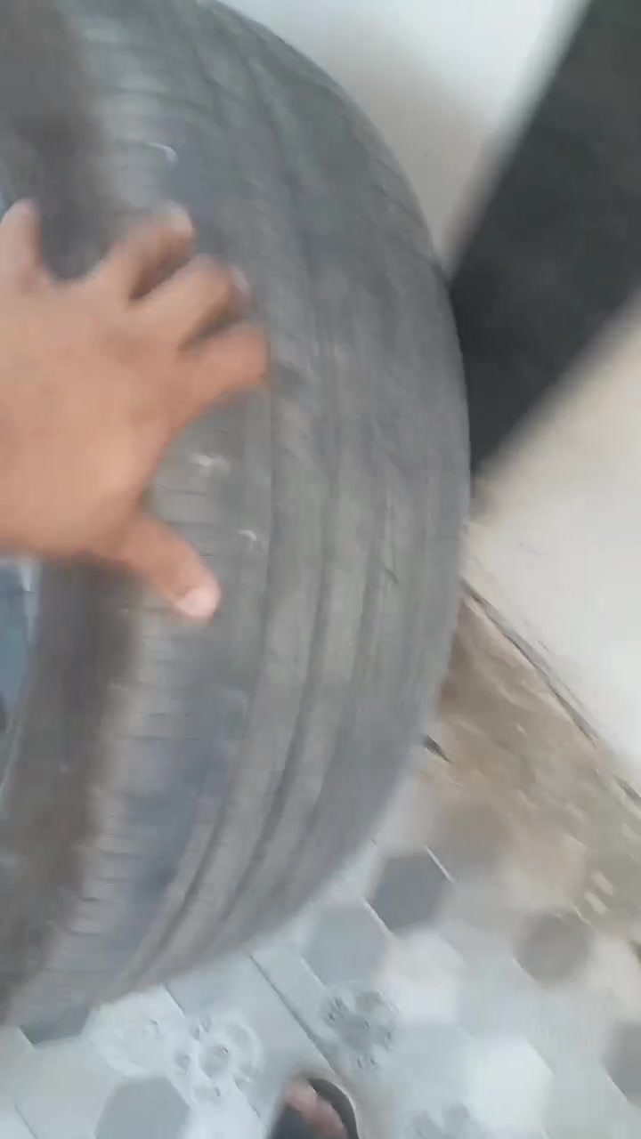 السلام عليكم ويل كب حجم ١٩ سبورتج على  كلشي يرهمن  تايراتهن جدد الأصليات كوري مو صيني الويالا مو نضاف كلش السعر ٣٠٠٠ مكاني ديوانيه للأستفسار ***********
