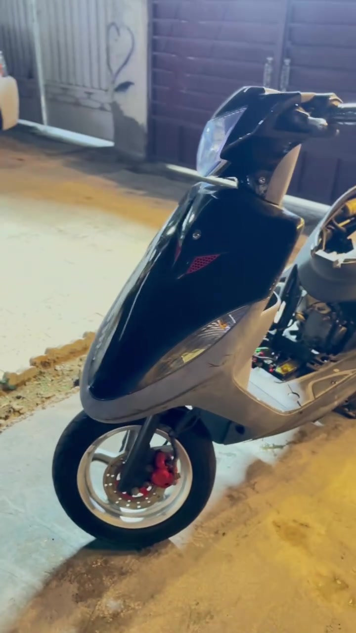 السلام عليكم 
شباب دراجه كلها بلاديه بالكارتون وكله اصلي برغي مابيها تجاري 
حبايب مكلف بالنشر 🤍🧿

‭+964 776 629 6901‬
