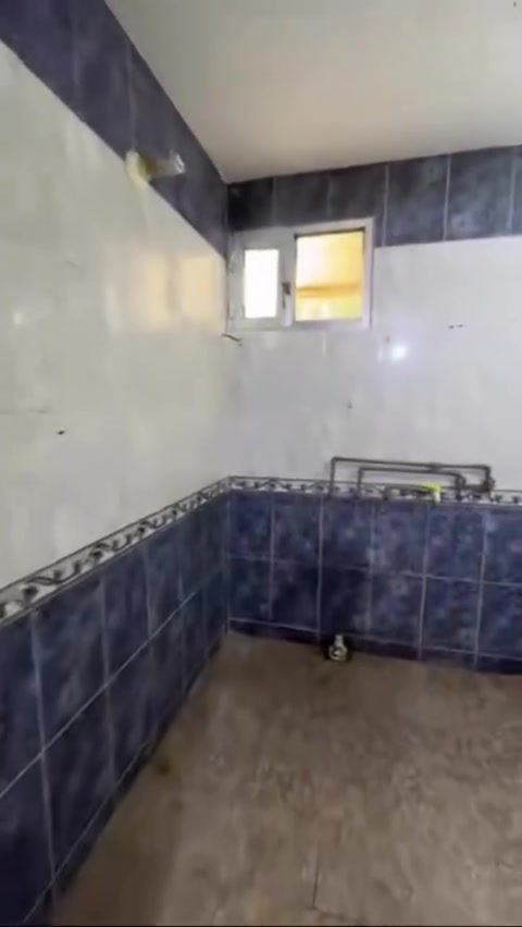 شقه لايجار حي الجوادين شارع العام بلديه مجاور مرطبات جوز موز طابق ثاني تتكون شقه من خط مولد +جوزه +تانكي +ماطور جاهز وشغال لاستفسار ***********متواجد واتساب
