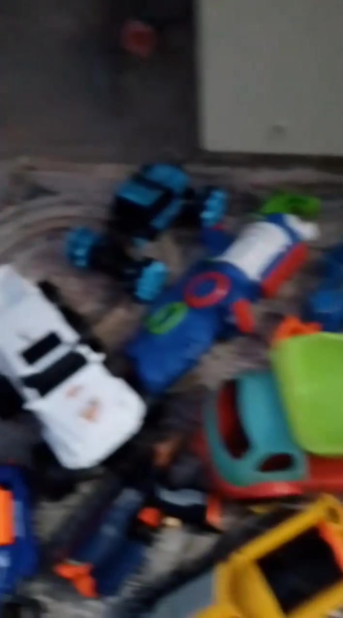 شليف العاب بالة للبيع شلعة او مفرد هاتف ***********
