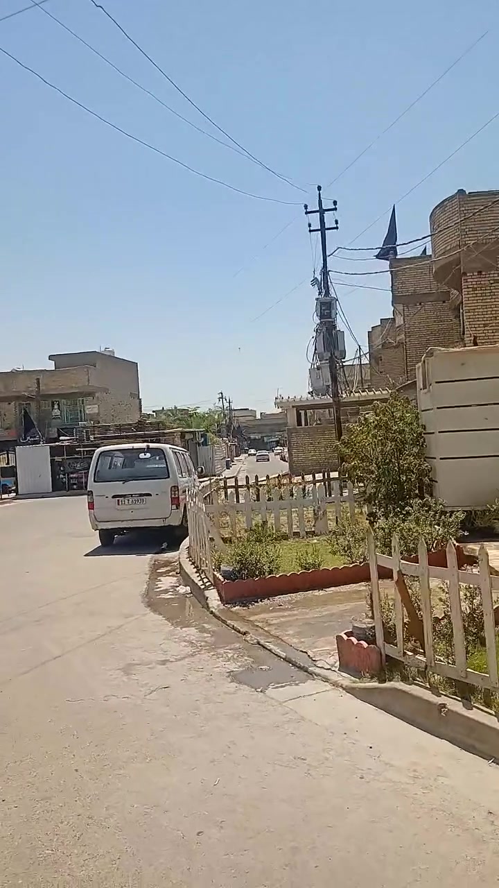 السلام عليكم من رخصه الكروب عندي بيت 100متر.بحي.الكوفه.مقابل.الاصولي.الرقم***********
