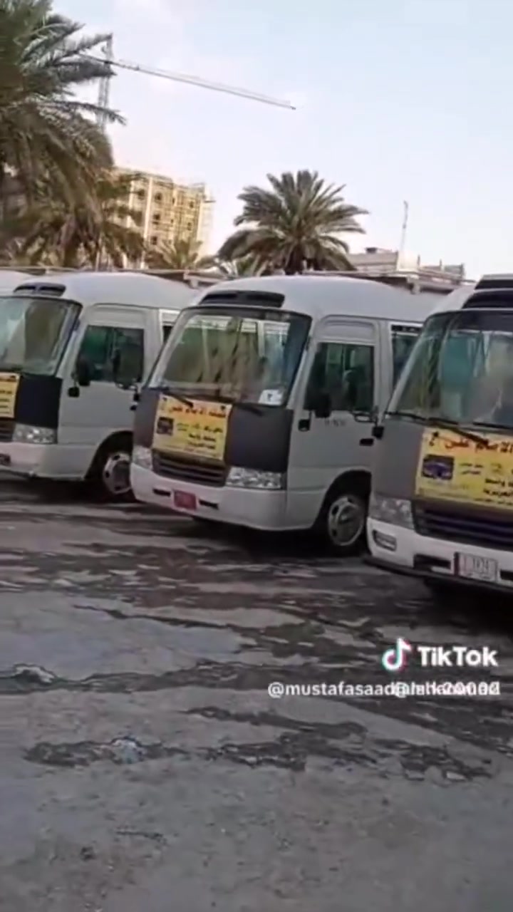 بيت رزوقي • زيارات يومية • مراقد مقدسة