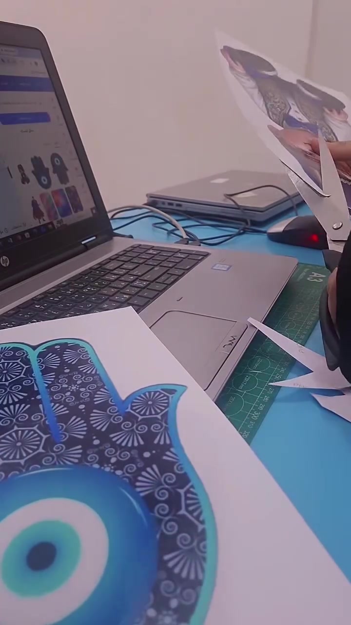 ✨ ستيكرات حسب طلبكم وبكل المناسبات 🎉

نعمل لكم ستيكرات مميزة 
🎓 للتخرج 
💍 الأعراس
✂️ الختان
🎂 أعياد الميلاد
وكل مناسبة تحبونها 💖🤭

📌 التصميم حسب طلب الزبون وبالاسم والعبارة اللي تختاروها
🎨 نرتبها لكم بالشكل واللون اللي يناسب ذوقكم

متوفر لدينا جهاز تقطيع الفينيل الحراري وفينيل الأسطح وقص الاستيكرات 

📩 للحجز والاستفسار:للتواصل معنا عبر التليكرام 👇https://t.me/Noorz1234

📸 Instagram: @taktumjan

📍 العنوان:المسيب – نهاية شارع البلديةمقابل مولدة عماد الفهد الكريطي(بيت سلاية)

📲 للاستفسار عبر الواتساب:
***********
***********
🛻 متوفر لدينا خدمة توصيل كــافـة محافظات العراق 🛻

✨ خلي مناسبتكم أحلى بتفاصيلكم الخاصة ✨
