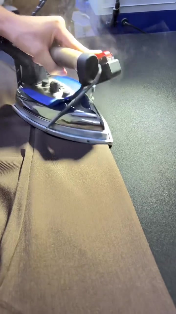 نوفر لكم خدمة الغسل والكوي بعناية ونظافة عالية لجميع أنواع الملابس:

👔 قمصان
👖 بناطيل
🎽 صداري مدرسية
🎖️ بدلات عسكرية
👗 فساتين
🖤 عبايات نسائية
🧥 وجميع أنواع الملابس

✅ كوي مرتب واحترافي
✅ عناية خاصة بالملابس
✅ أسعار مناسبة
✅ تسليم مرتب ونظيف

📍 غسيل وكوي… نظافة وترتيب يليق بملابسك

       العنوان منطقه24ابوعظام محل وسام 
خلف حمودي المصور 
للتواصل ***********
